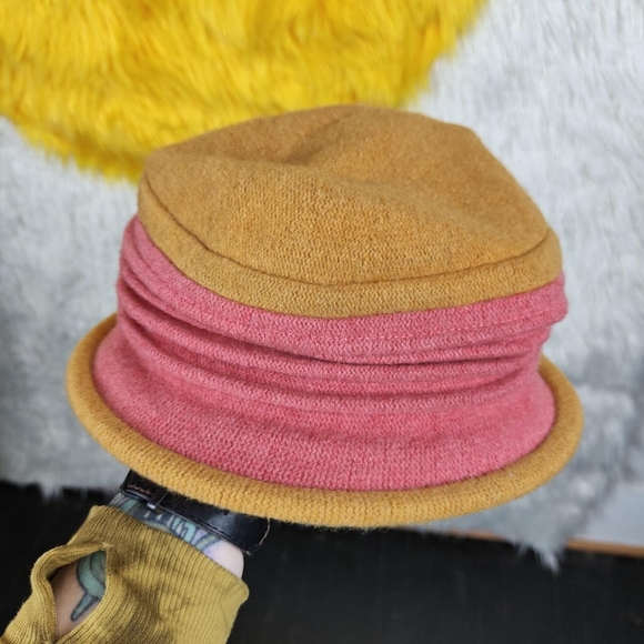 Vintage Y2K Adora Pink & Mustard Wool Bucket Hat - Picture 3 of 4